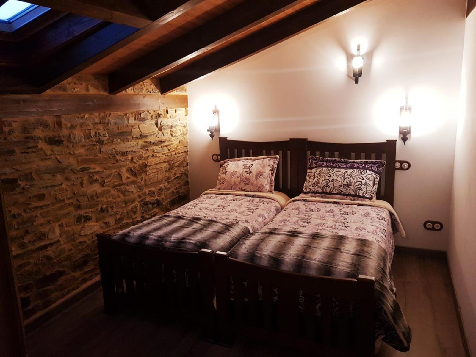 Apartamentos Rurales Casa Carmen Pola de Allande الغرفة الصورة