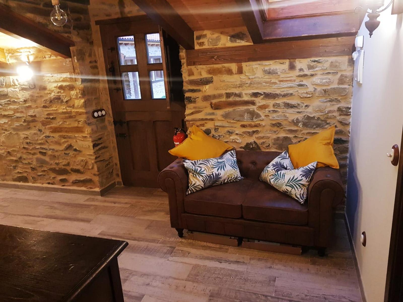 Apartamentos Rurales Casa Carmen Pola de Allande الغرفة الصورة
