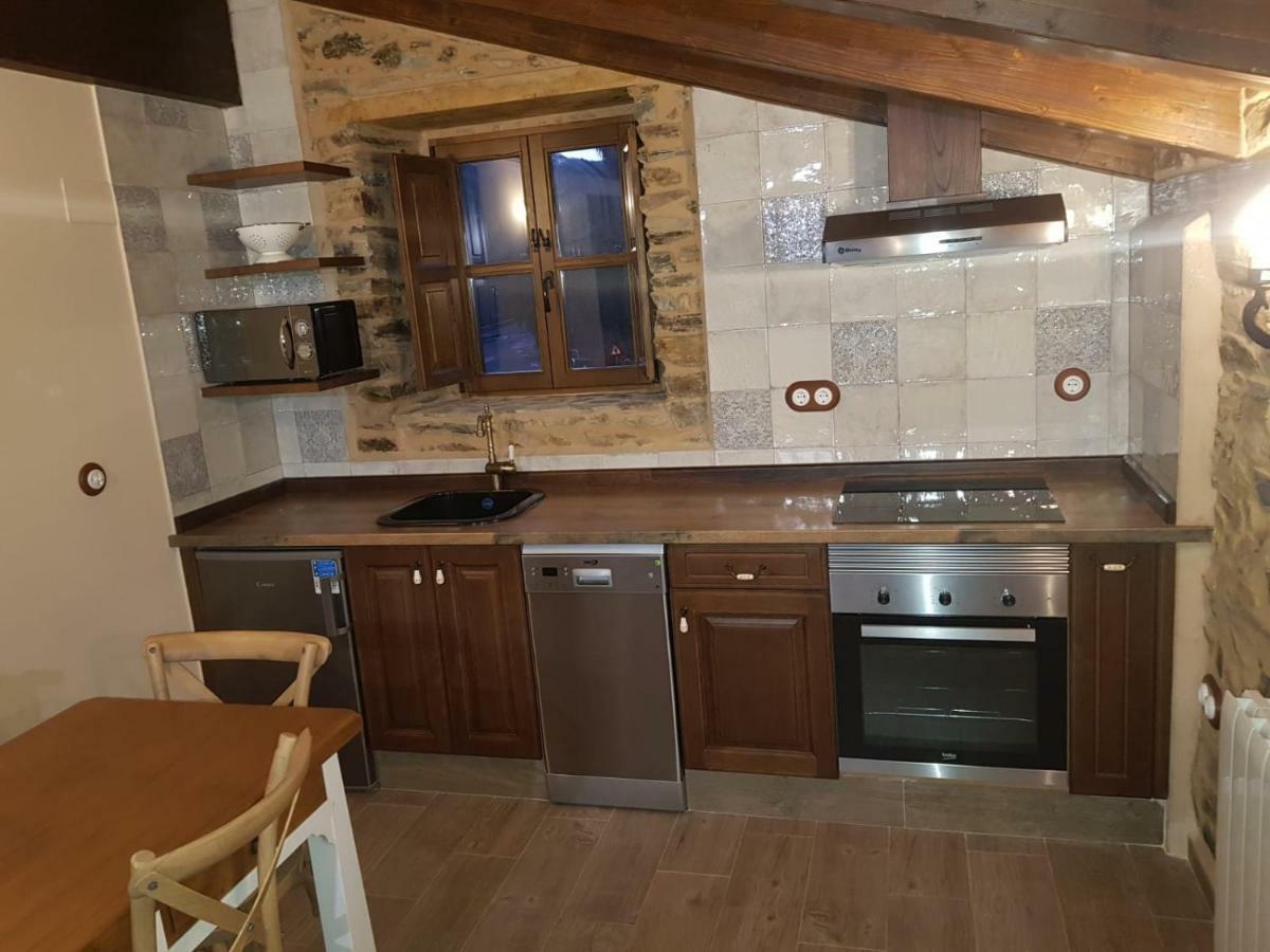 Apartamentos Rurales Casa Carmen Pola de Allande المظهر الخارجي الصورة
