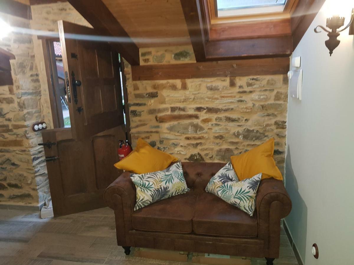 Apartamentos Rurales Casa Carmen Pola de Allande المظهر الخارجي الصورة