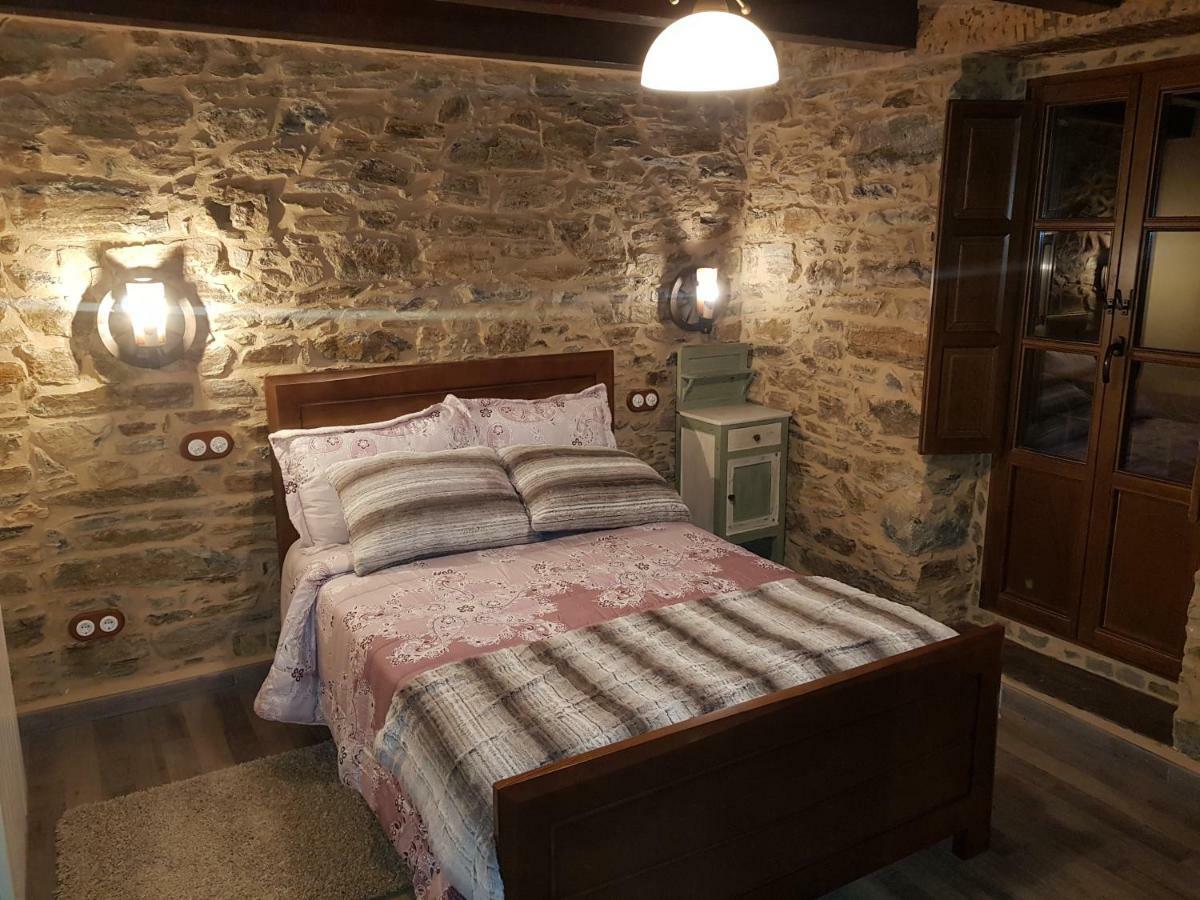 Apartamentos Rurales Casa Carmen Pola de Allande المظهر الخارجي الصورة